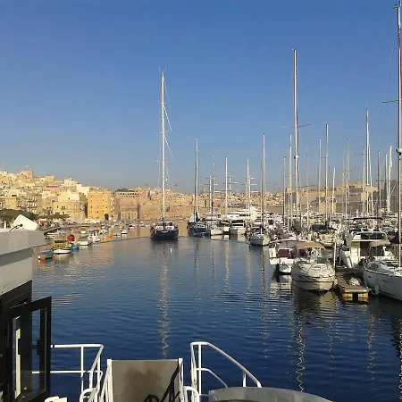 Concetta Host House Cospicua
