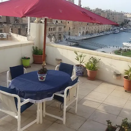 Bed & Breakfast Concetta Host House *