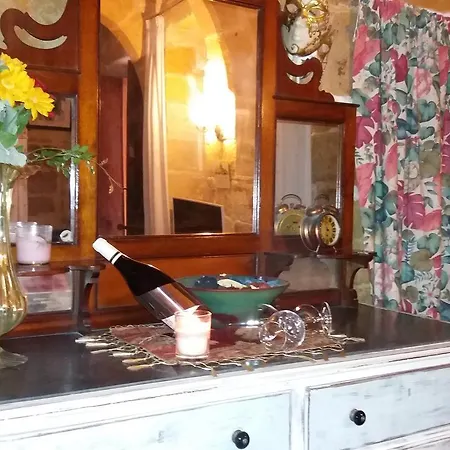 Concetta Host House